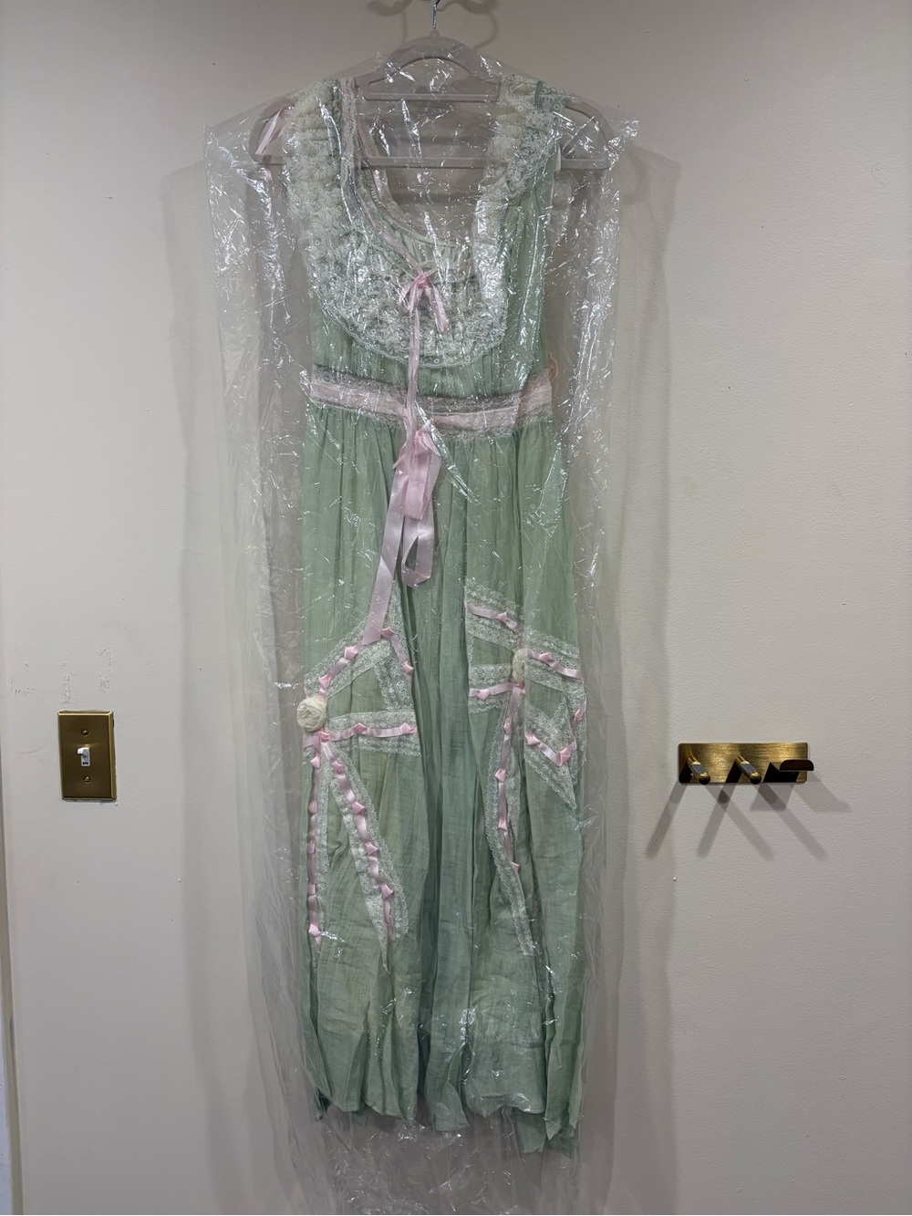 NEW LaceMade Green Kite Dress - Picture 9 of 16